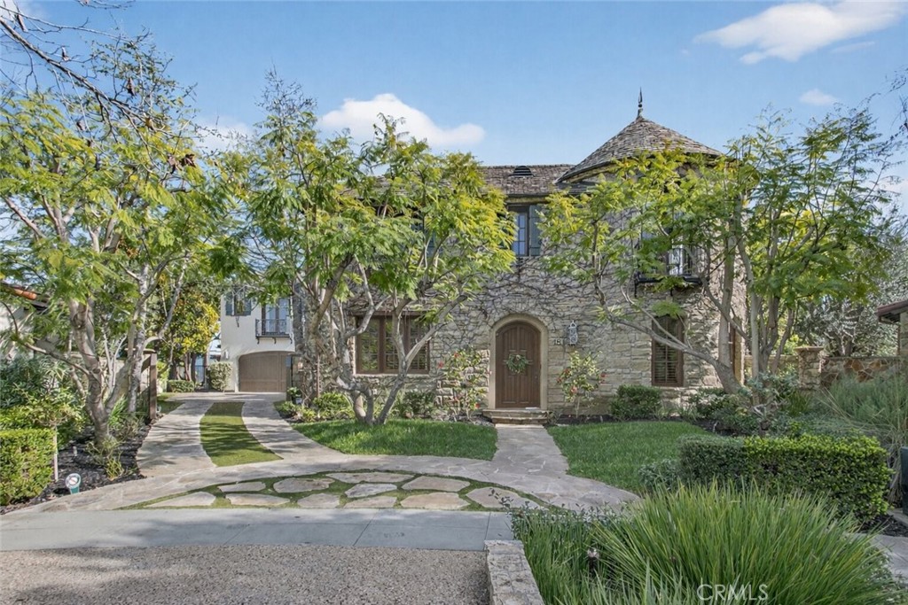 18 Mission Ridge Road