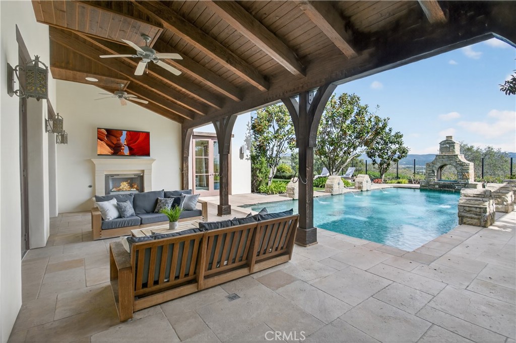 18 Mission Ridge Road