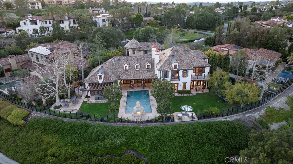 18 Mission Ridge Road
