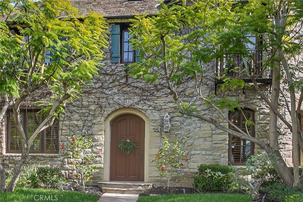 18 Mission Ridge Road