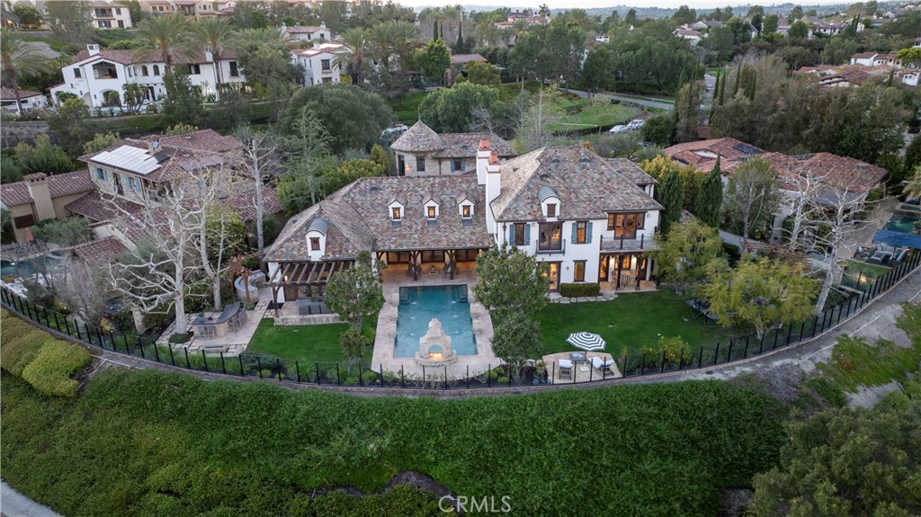 18 Mission Ridge Road