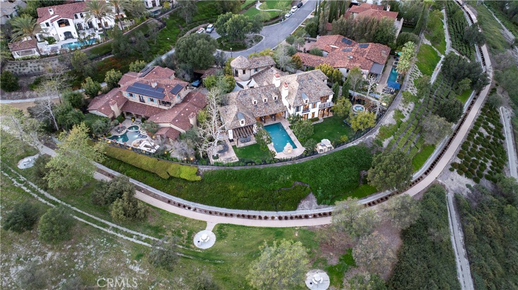 18 Mission Ridge Road