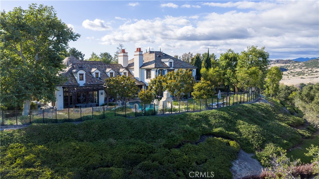 18 Mission Ridge Road