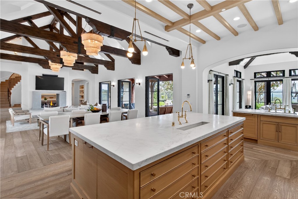 18 Mission Ridge Road