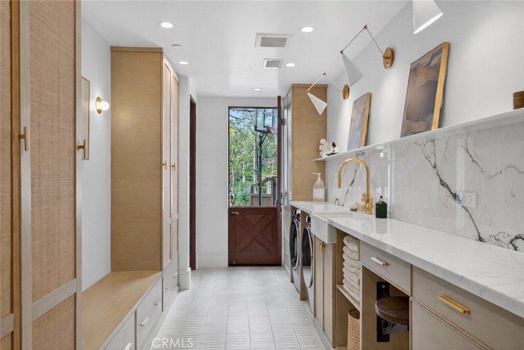 18 Mission Ridge Road