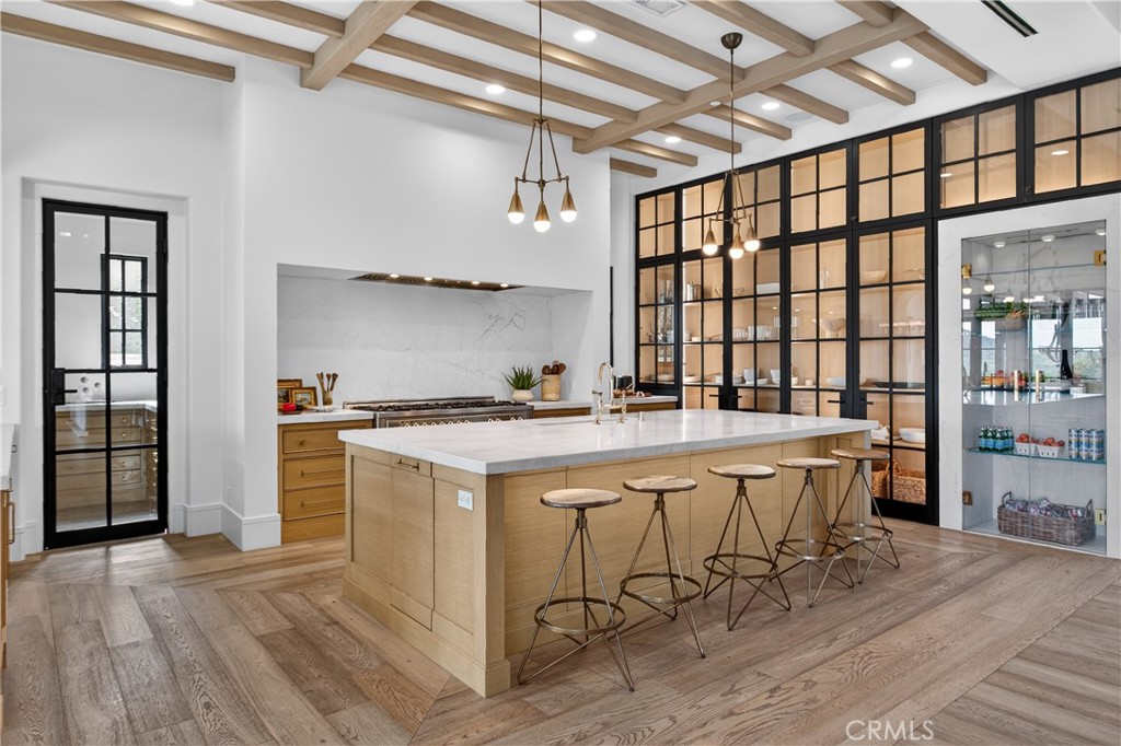 18 Mission Ridge Road