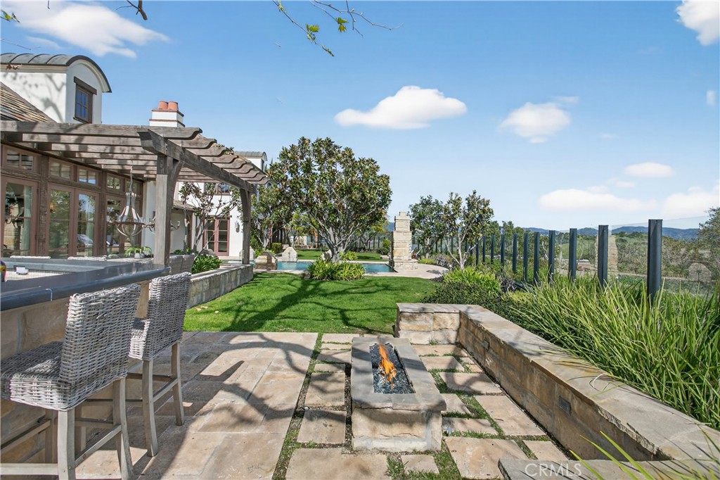 18 Mission Ridge Road