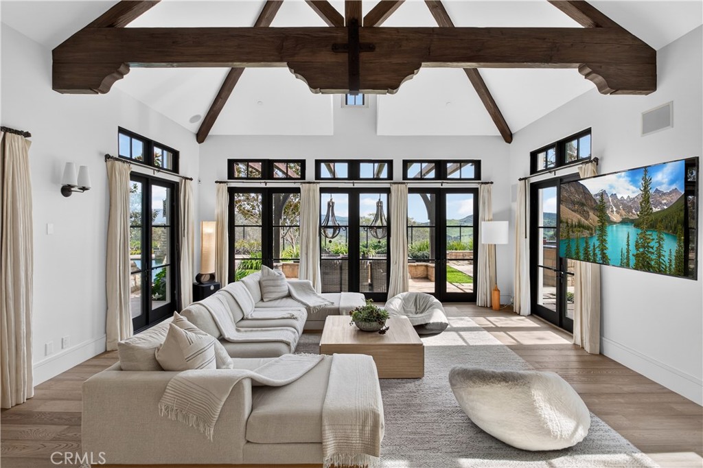 18 Mission Ridge Road