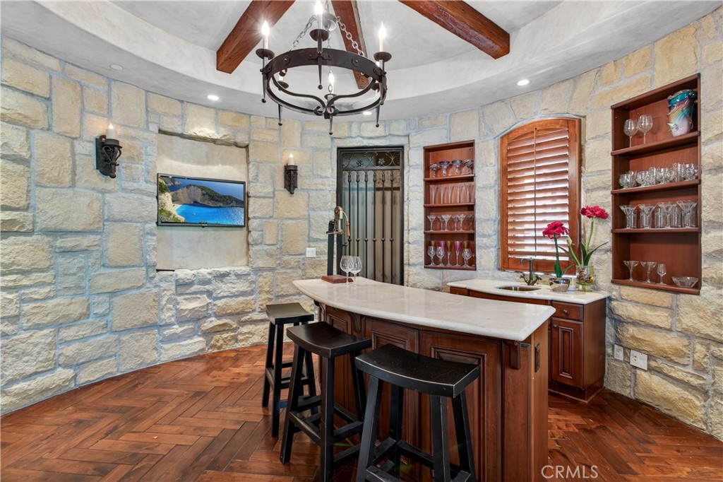 18 Mission Ridge Road