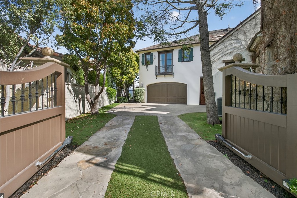 18 Mission Ridge Road