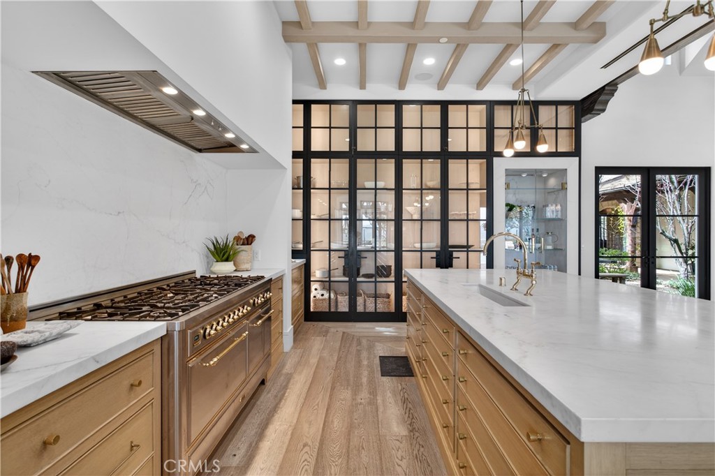 18 Mission Ridge Road