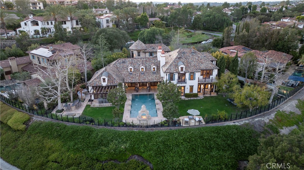 18 Mission Ridge Road