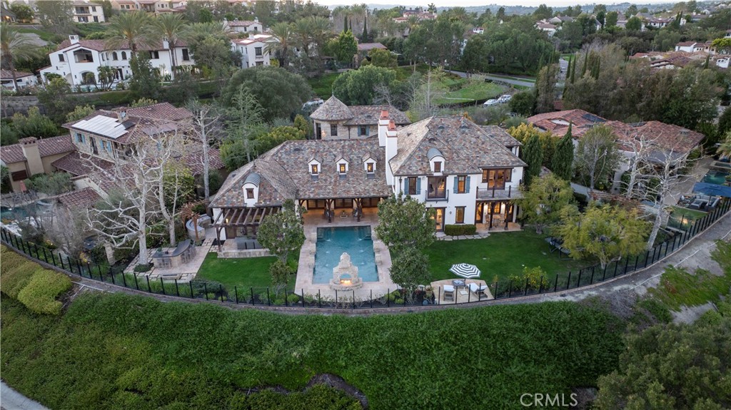 18 Mission Ridge Road