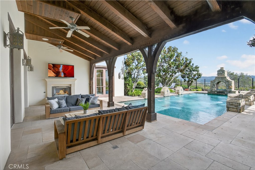 18 Mission Ridge Road