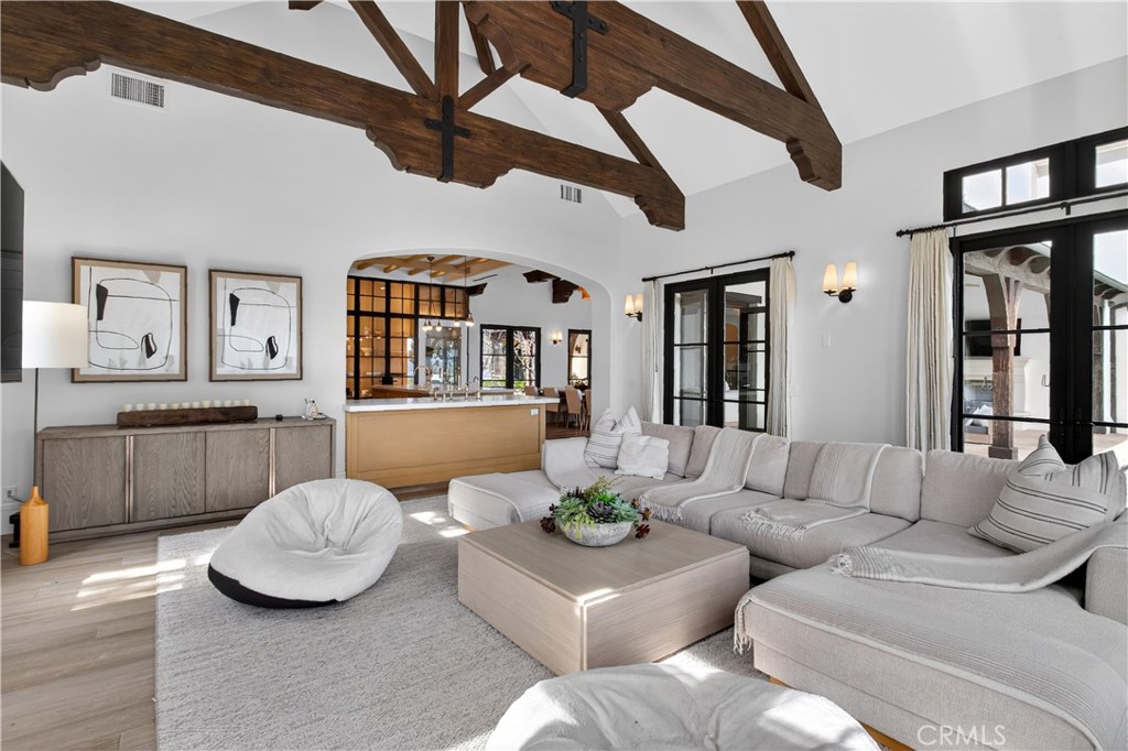 18 Mission Ridge Road