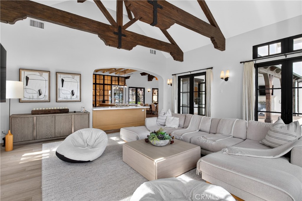 18 Mission Ridge Road