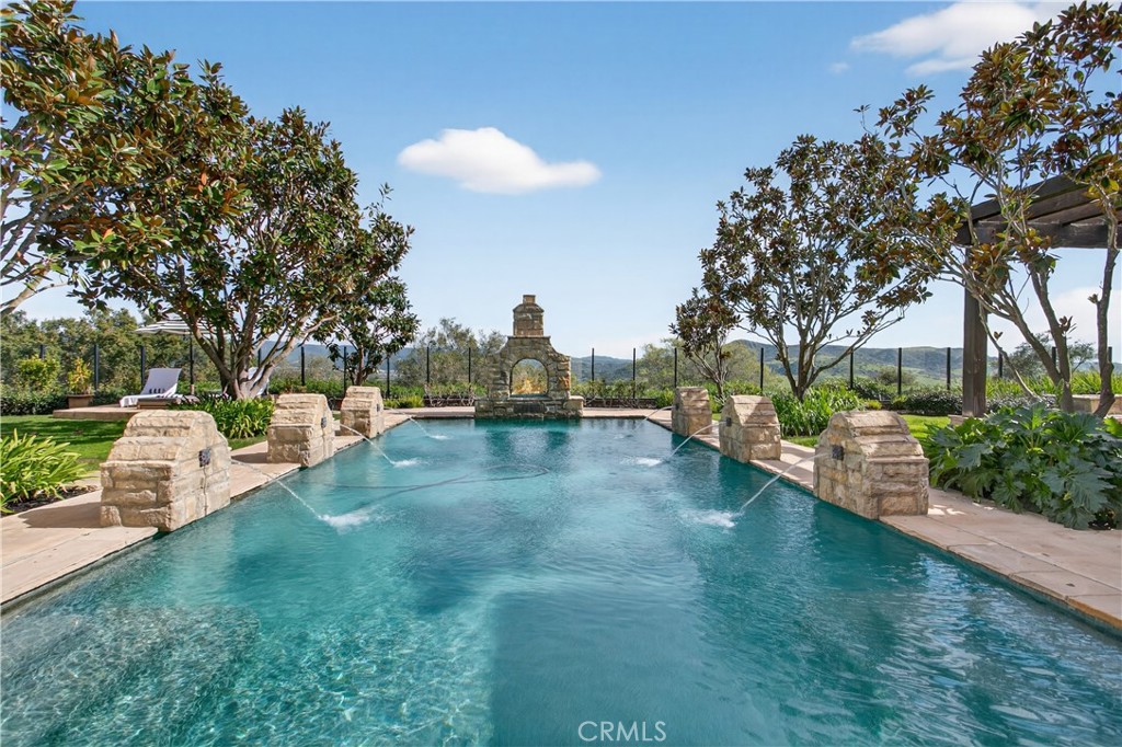 18 Mission Ridge Road