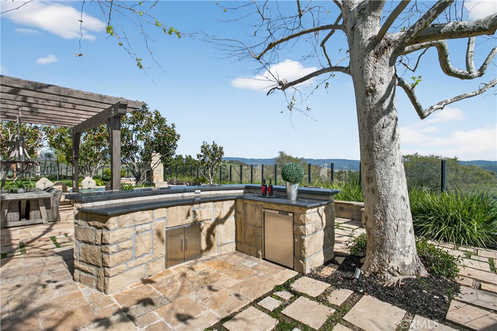 18 Mission Ridge Road