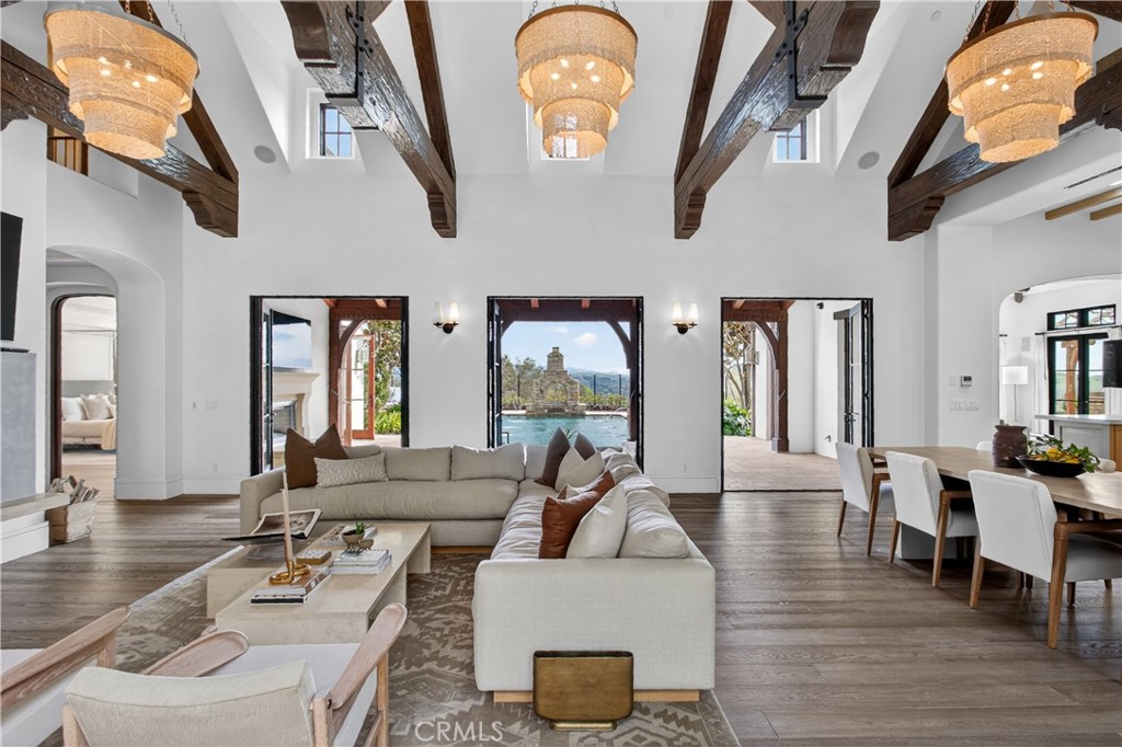 18 Mission Ridge Road