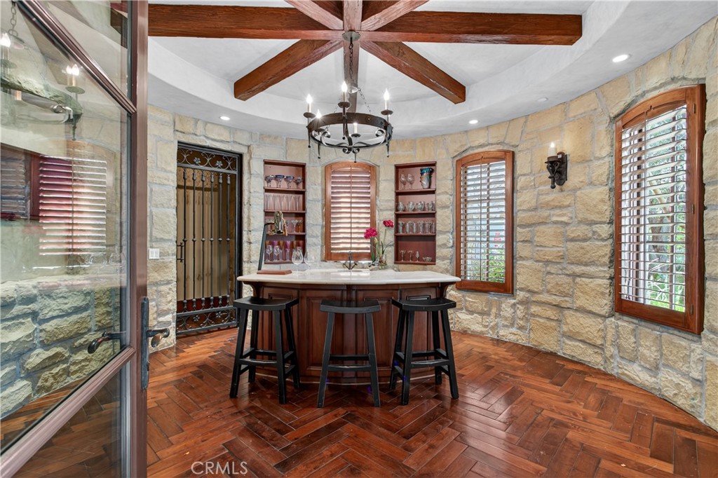 18 Mission Ridge Road