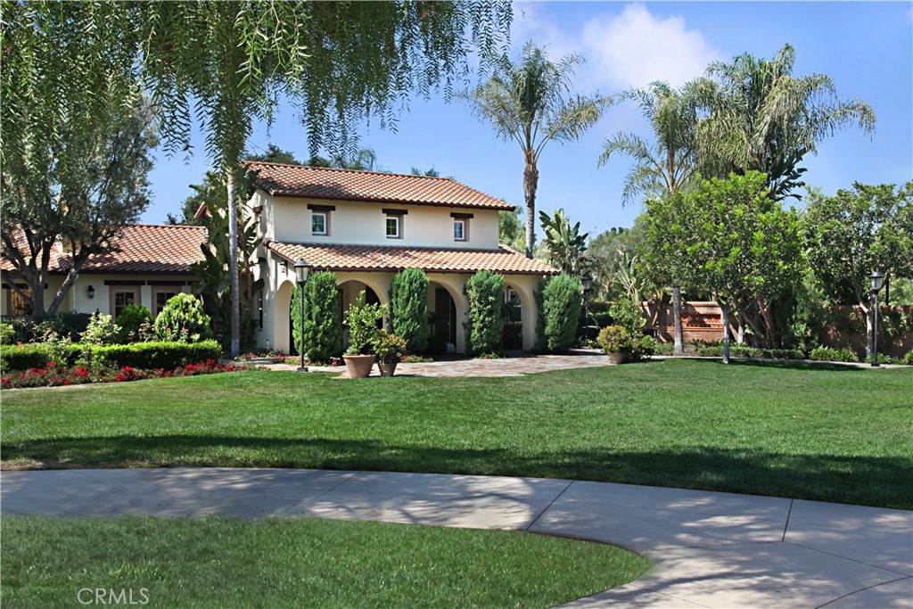 53 Sheridan Lane
