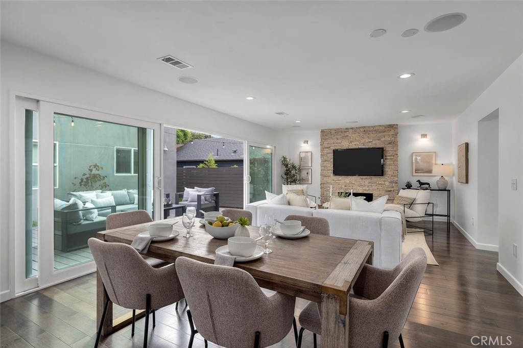 2828 Military Avenue