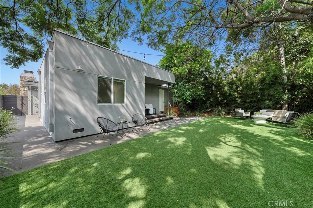 2828 Military Avenue