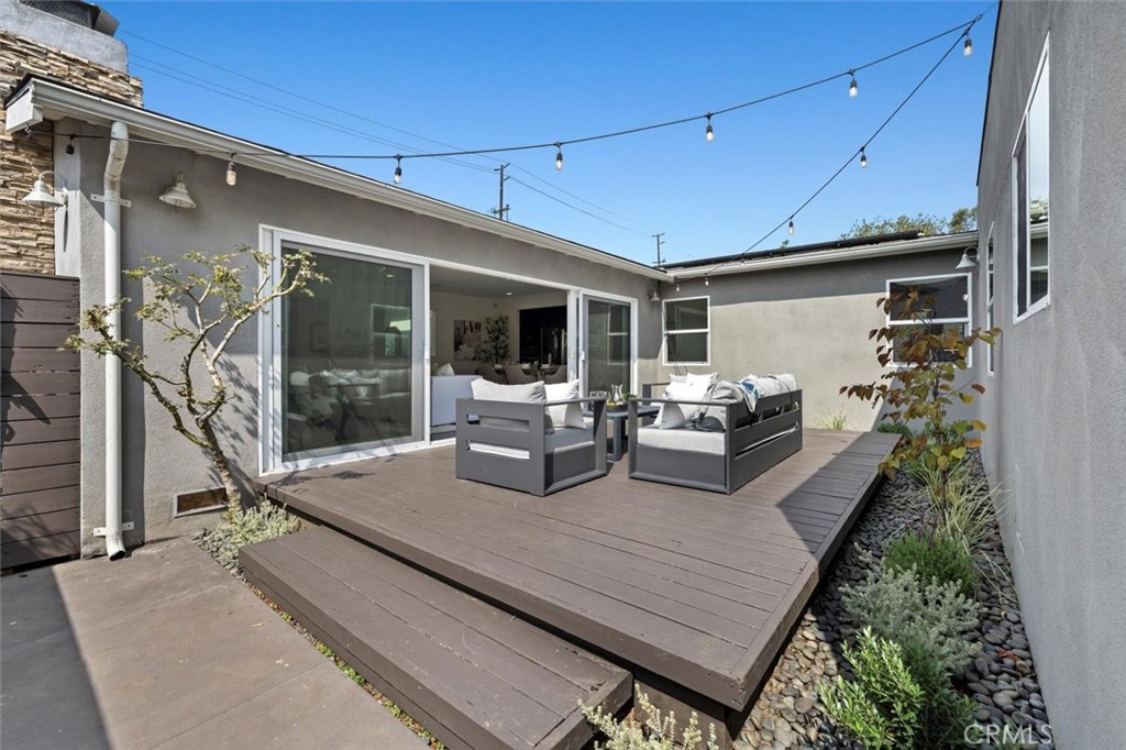 2828 Military Avenue