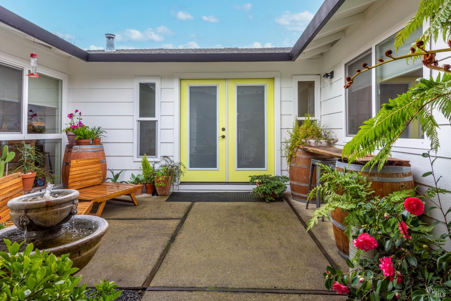 328 Mountain Vista Ct