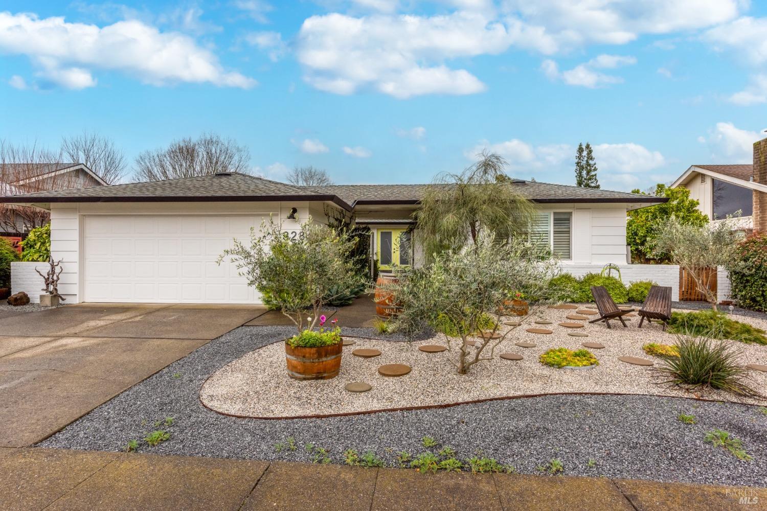 328 Mountain Vista Ct