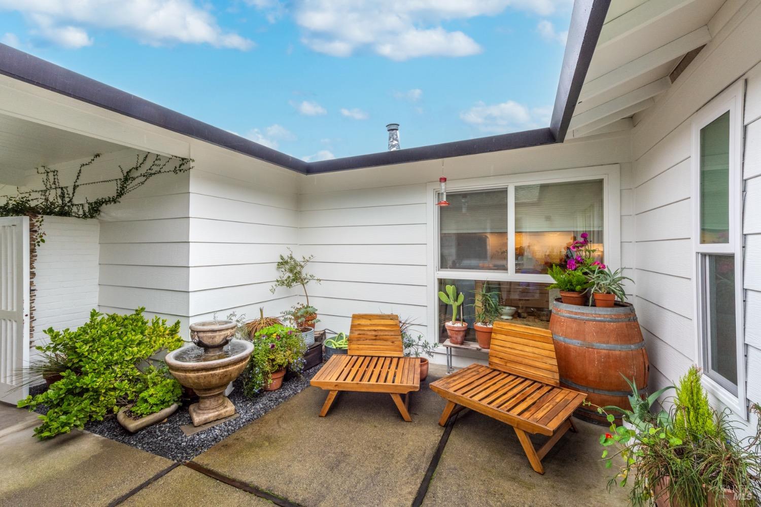 328 Mountain Vista Ct