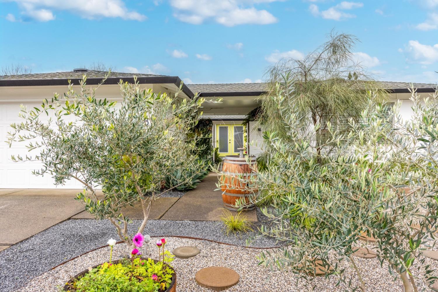 328 Mountain Vista Ct