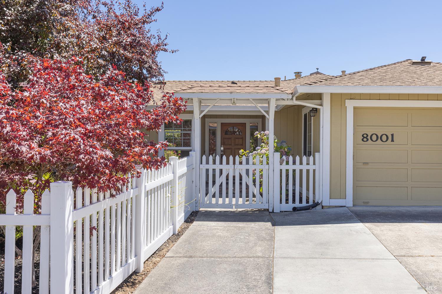 8001 Hill Dr