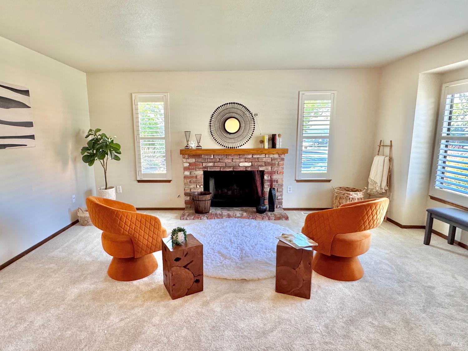 2303 Sierra Creek Cir