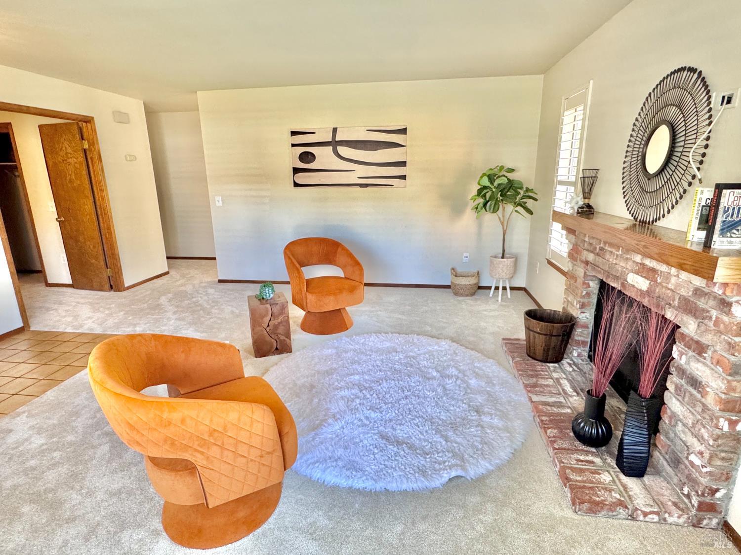 2303 Sierra Creek Cir