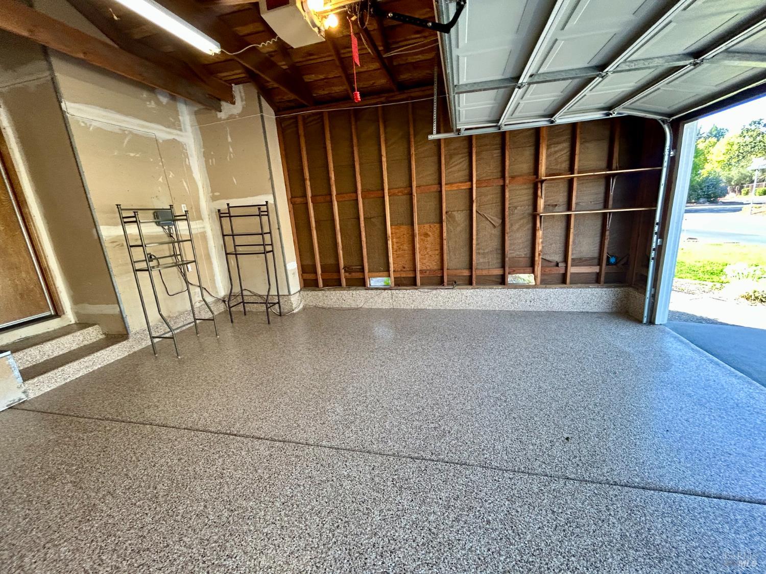 2303 Sierra Creek Cir