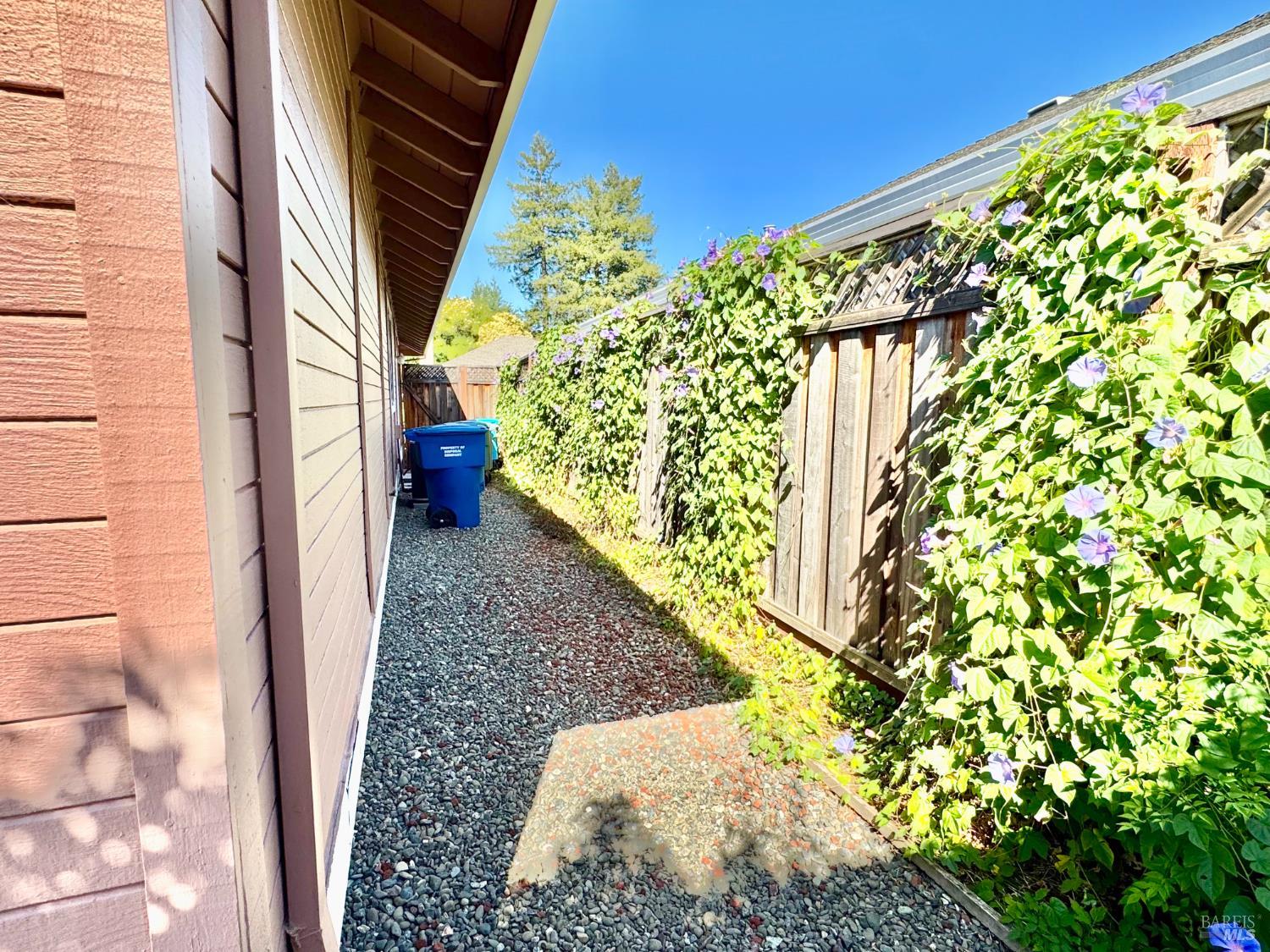 2303 Sierra Creek Cir