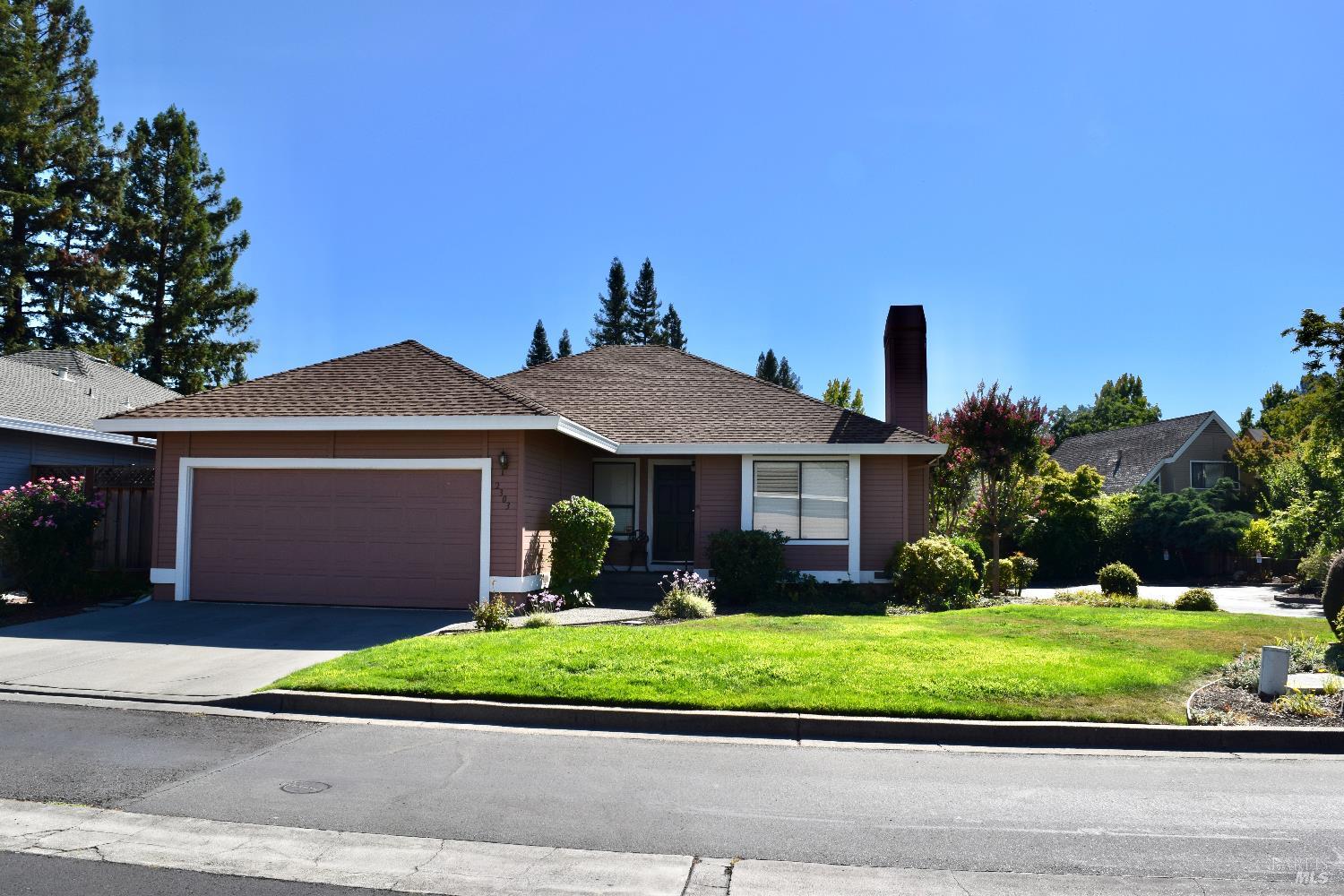 2303 Sierra Creek Cir