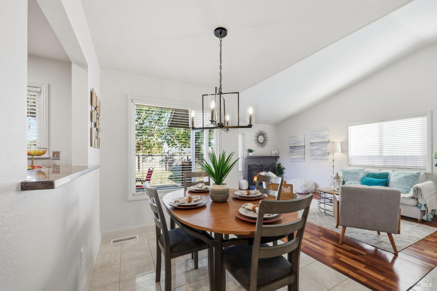 2291 Truckee Dr