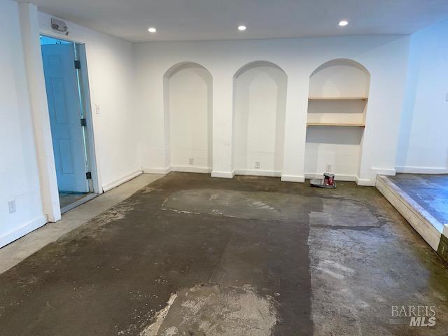 3880 Gravenstein Highway S