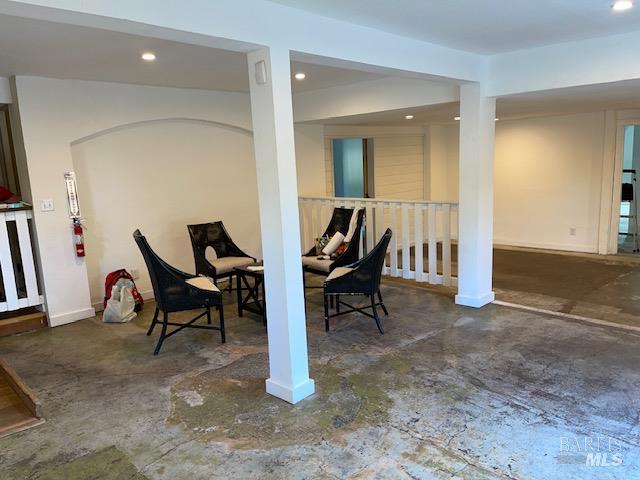 3880 Gravenstein Highway S