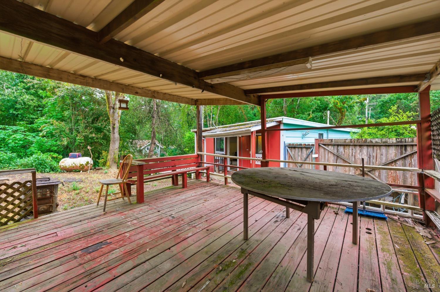 9489 Rio Vista Road