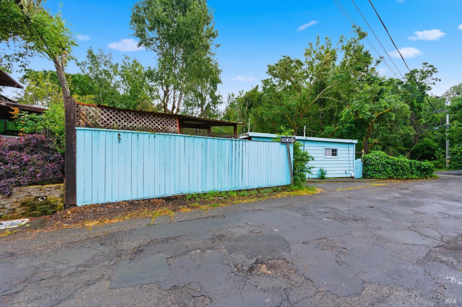 9489 Rio Vista Road