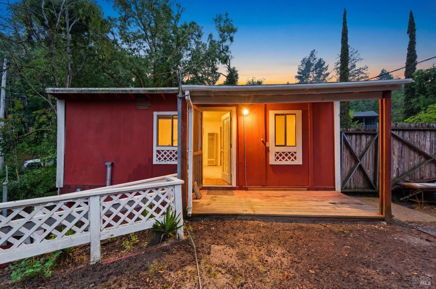 9489 Rio Vista Road