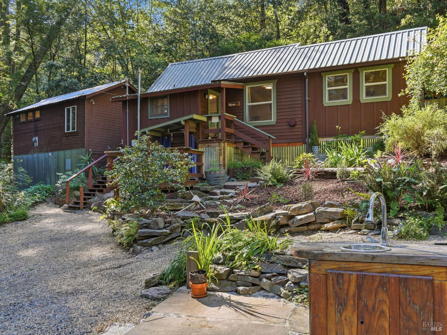 5465 Cazadero Highway