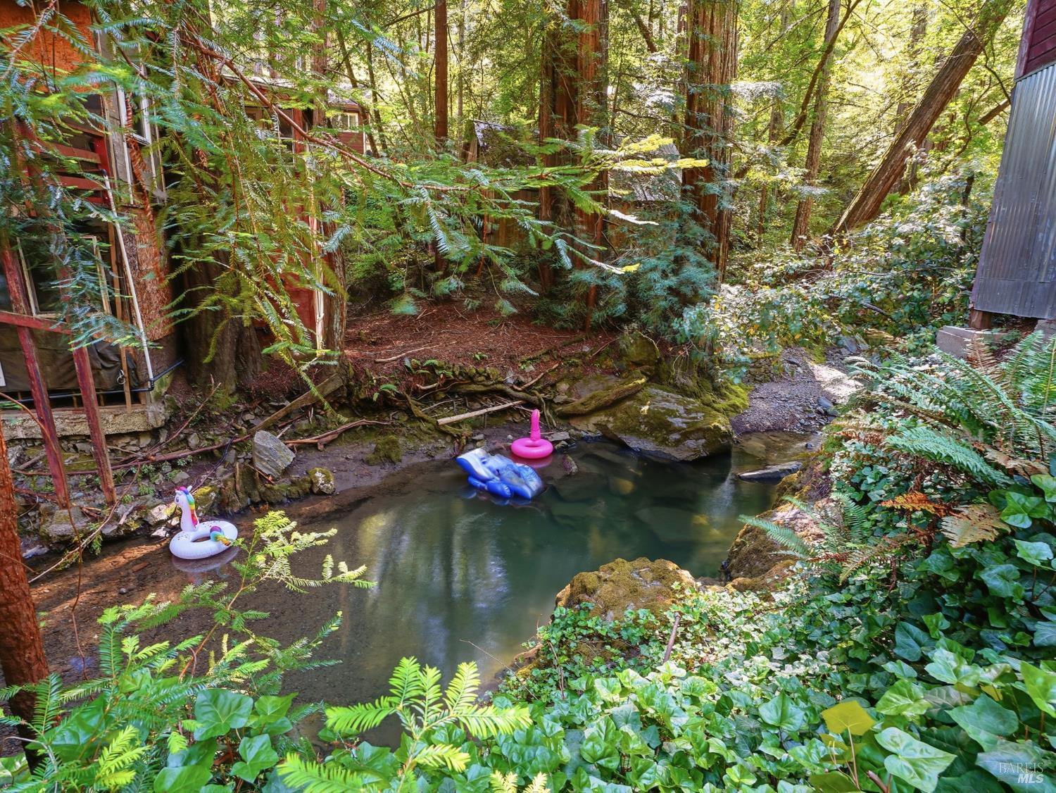 5465 Cazadero Highway