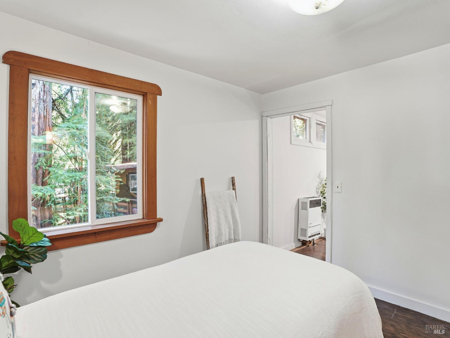 5465 Cazadero Highway