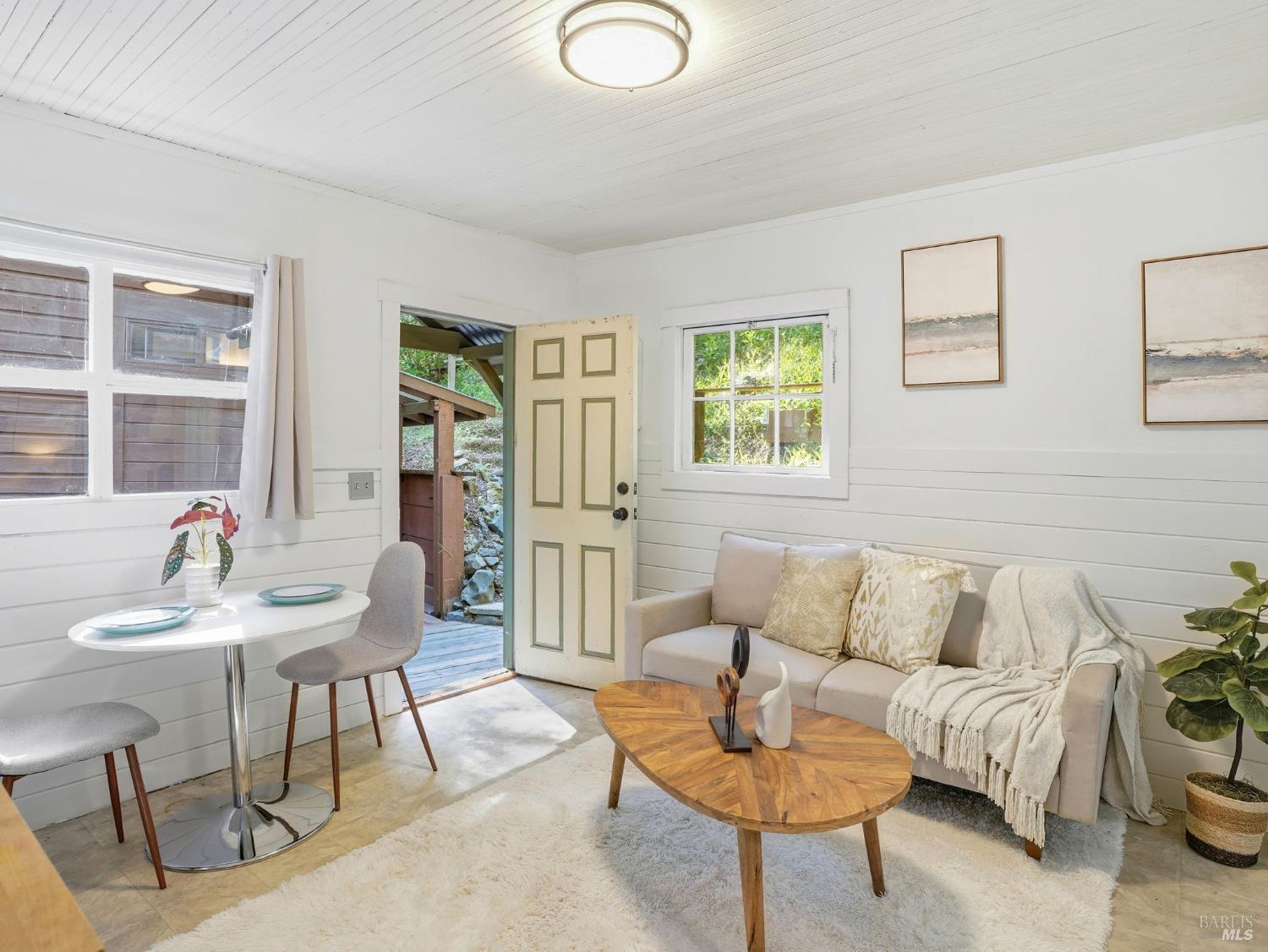5465 Cazadero Highway