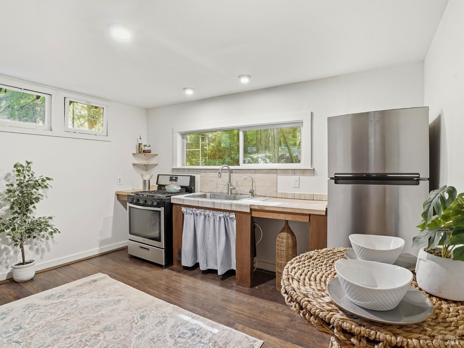 5465 Cazadero Highway