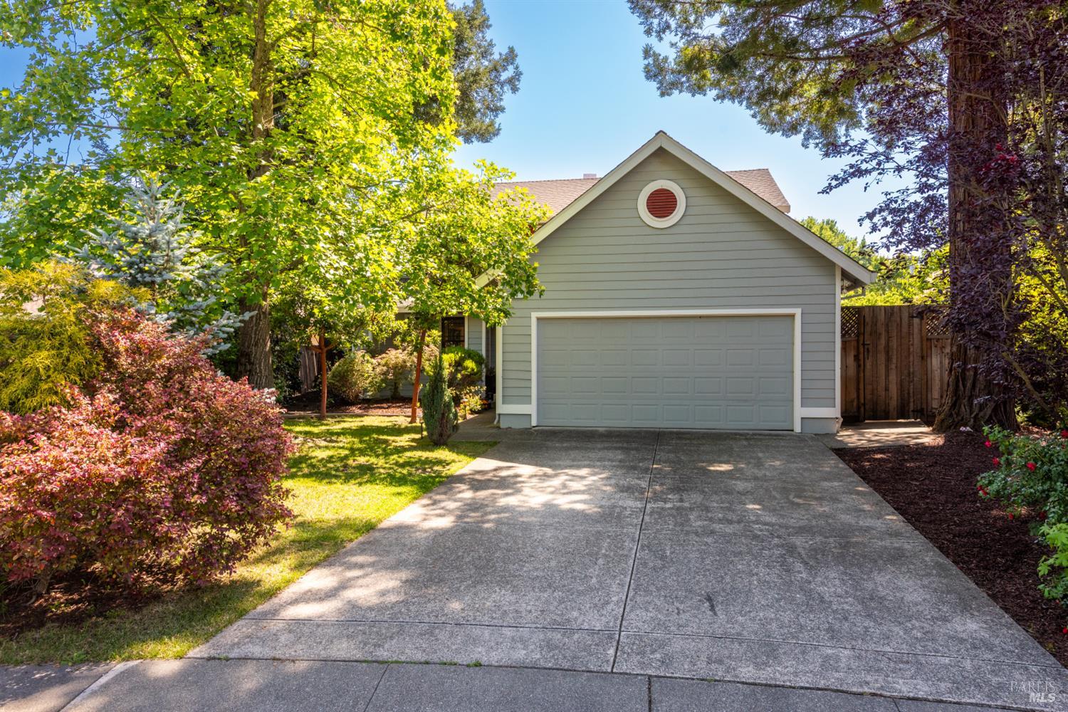 3 Voss Park Circle